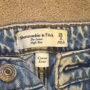 Abercrombie & Fitch The Loose High Rise